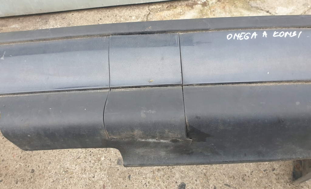 Бампер задній задній opel omega a універсал в Україні