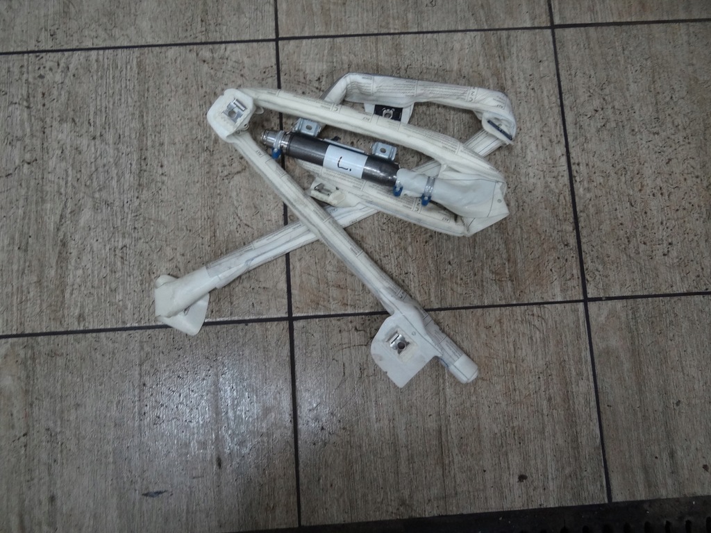 фото №1, Mercedes w218 cls шторка безпеки ліва sedan