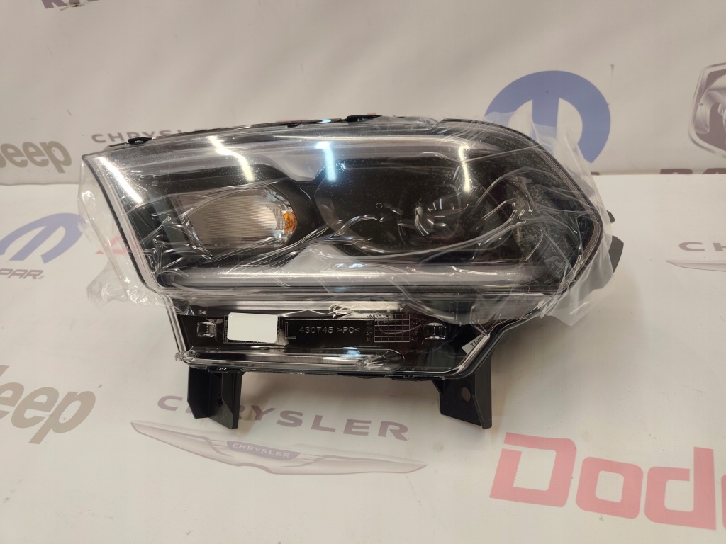 Купити Dodge durango 21-25 лампа ліва передня mopar led