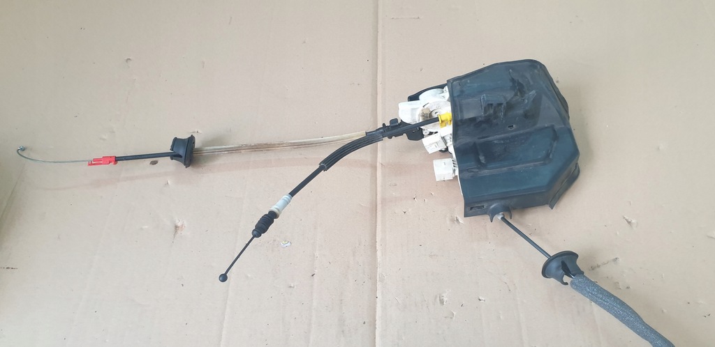 фото №1, Замок правых дверь перед audi a8 d4 доводчик