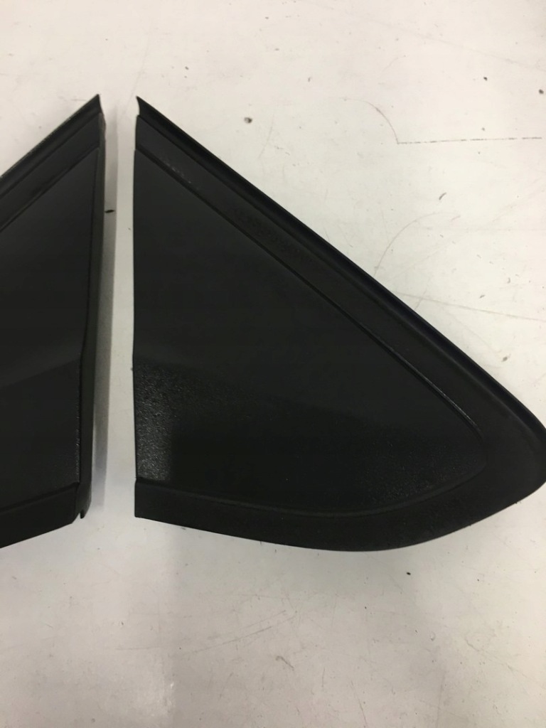 фото №1, Vw up треугольник заглушка крыла правая 1s0853274b