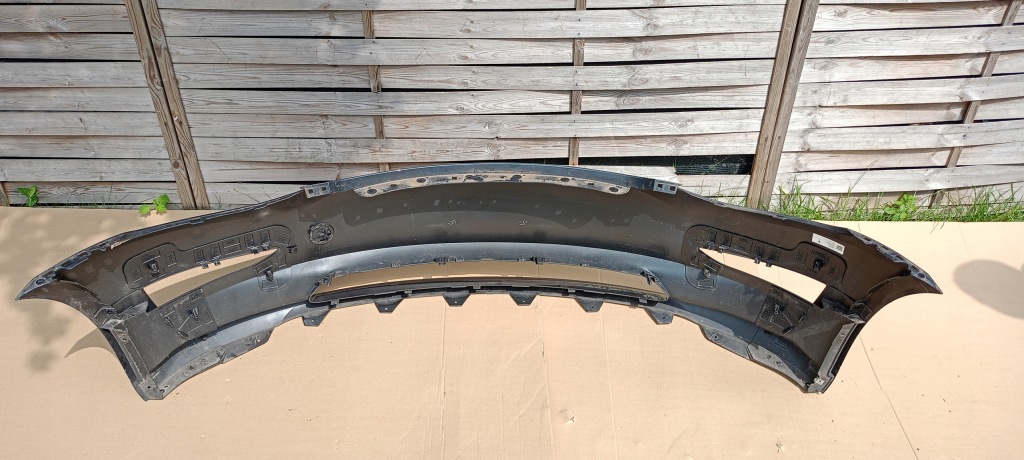 Бампер перед передній tesla model 3 17-23rok 1530701-04-f оригінал Зі Шроту