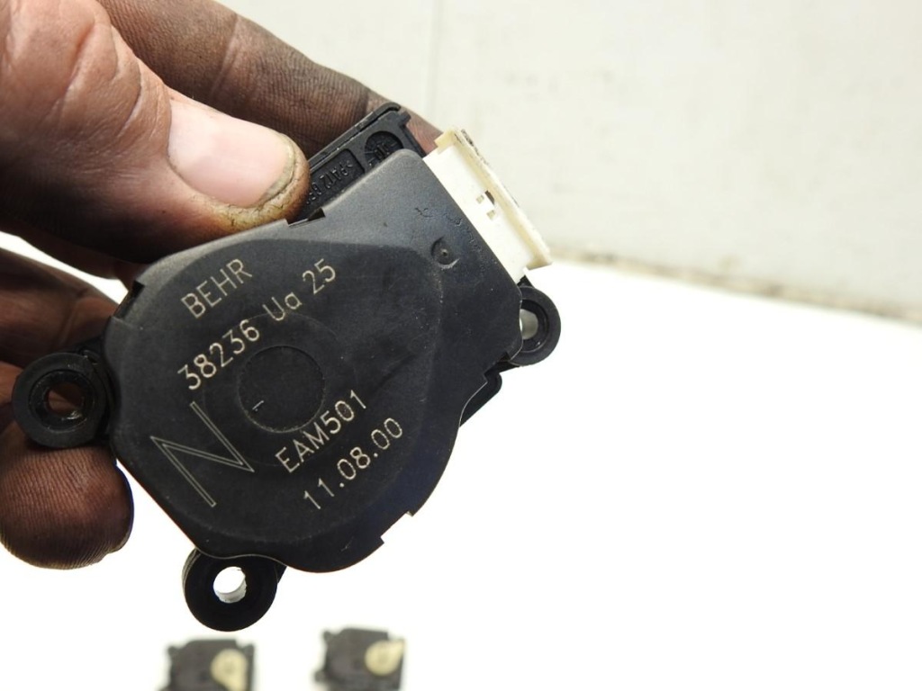 фото №7, Моторчик обігрівача mercedes w220 4.0 cdi v8