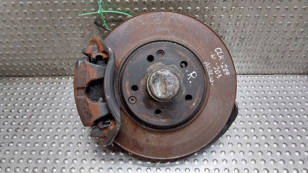 фото №1, Поворотний кулак ступиця супорт правий перед 20901 mercedes w203 w209 slk r171