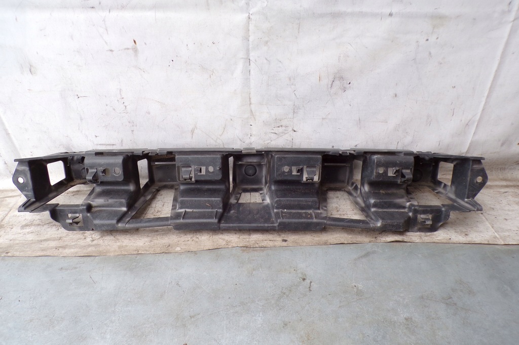 фото №7, Напрямна бампера środ задня 9681049580 citroen c5 iii