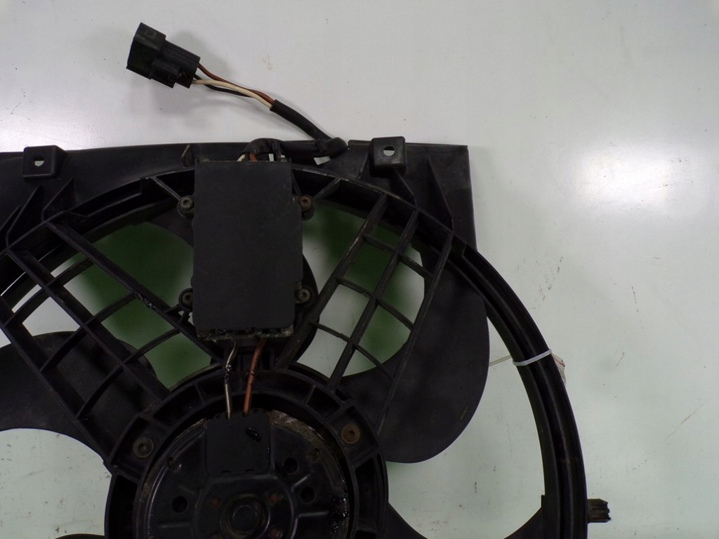 Купити Bmw e46 рестайлінг  2.0 дизель 150 km вентилятор радіатора