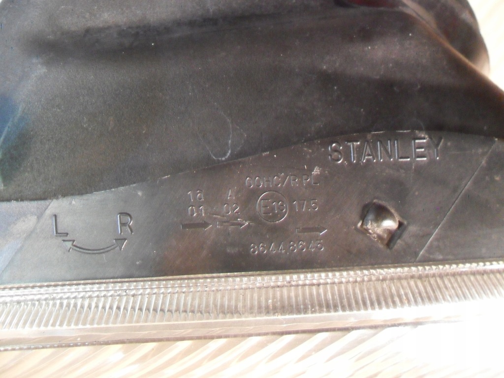 фото №10, Suzuki ignis 03- фара передний лампа правая