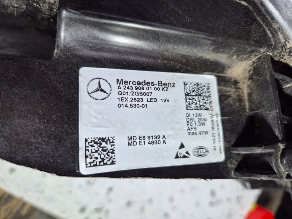 фото №16, Mercedes eqa eqb 22r performance. лампа левая+ правая перед комплект