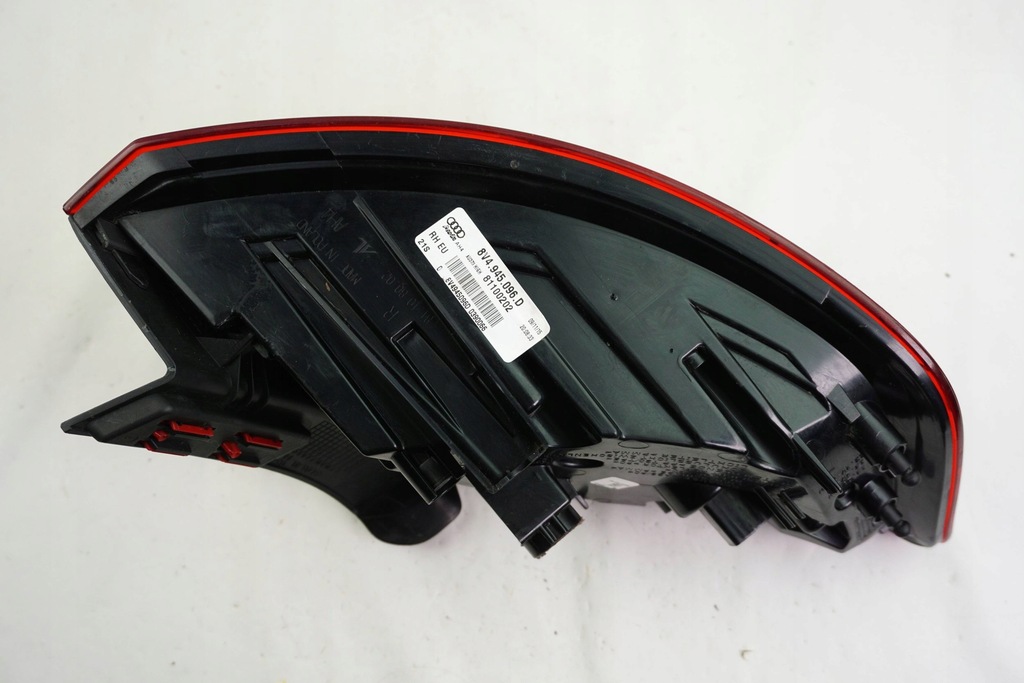 фото №8, Лампа задня права audi a3 8v 8v4945096d