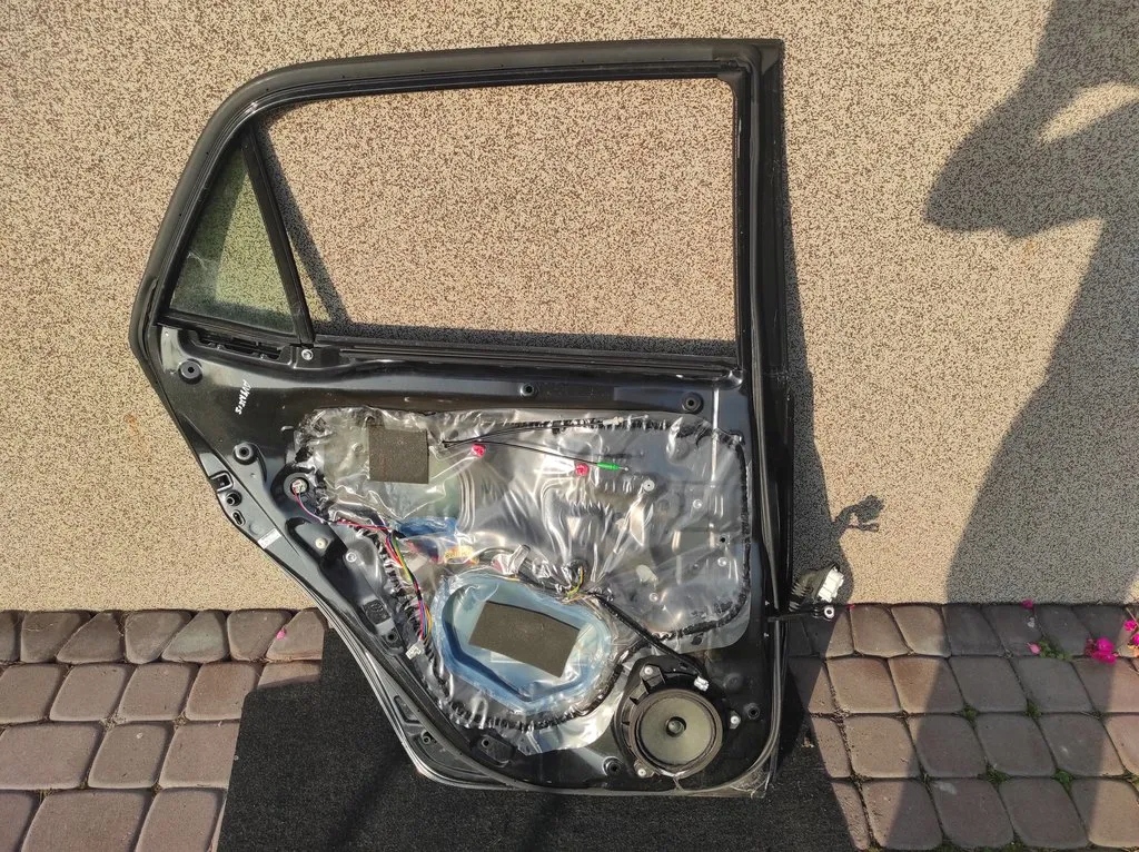 фото №9, Toyota auris e180 2007 дверь левый задняя