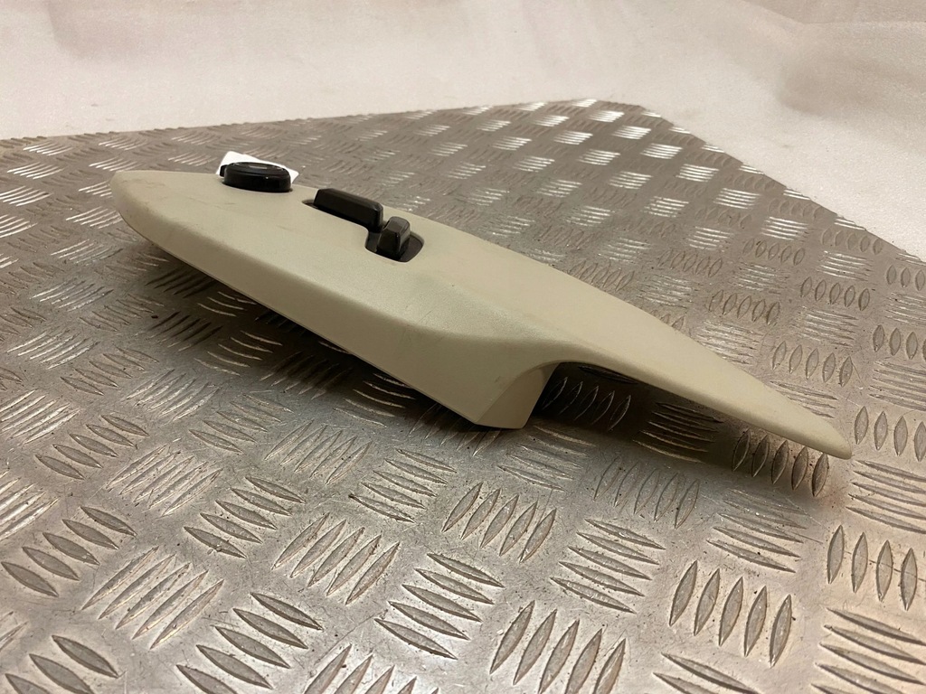 фото №10, Volvo xc90 2016 кнопки керування сидіння