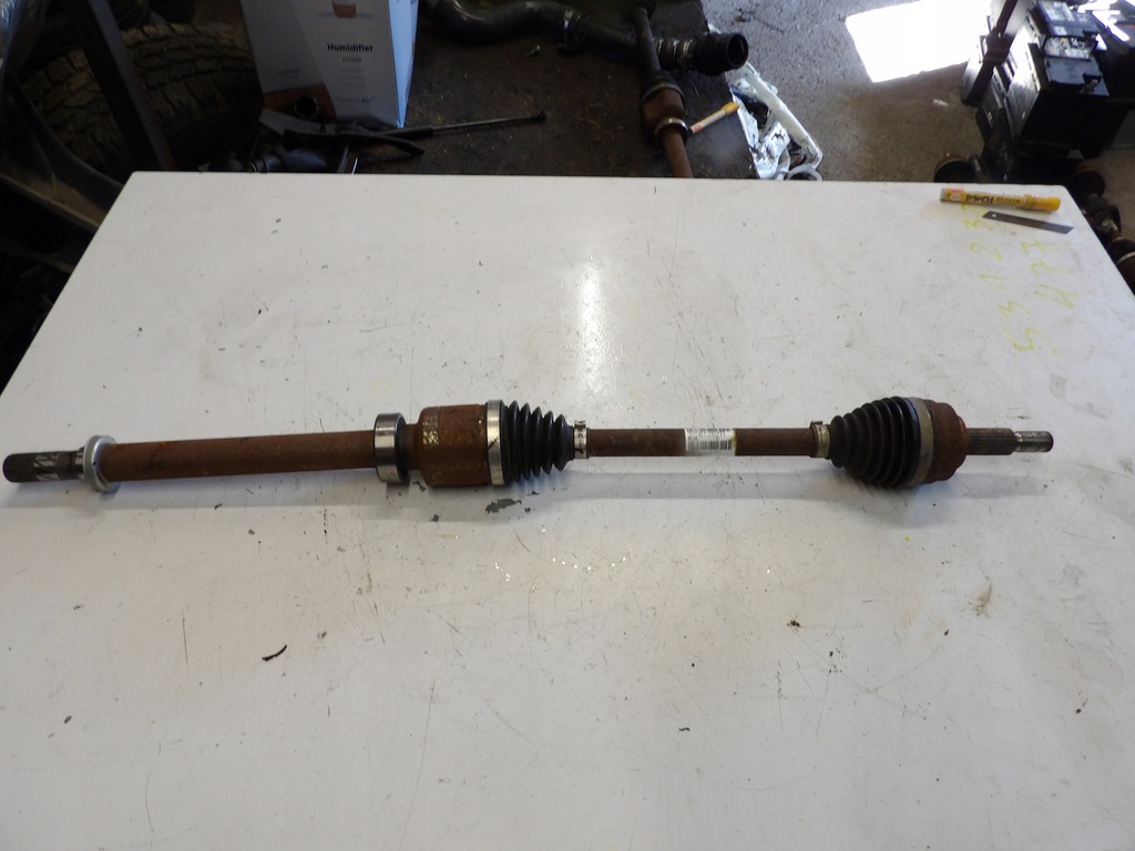 фото №1, Приводной вал правая renault clio v 5 391001267r