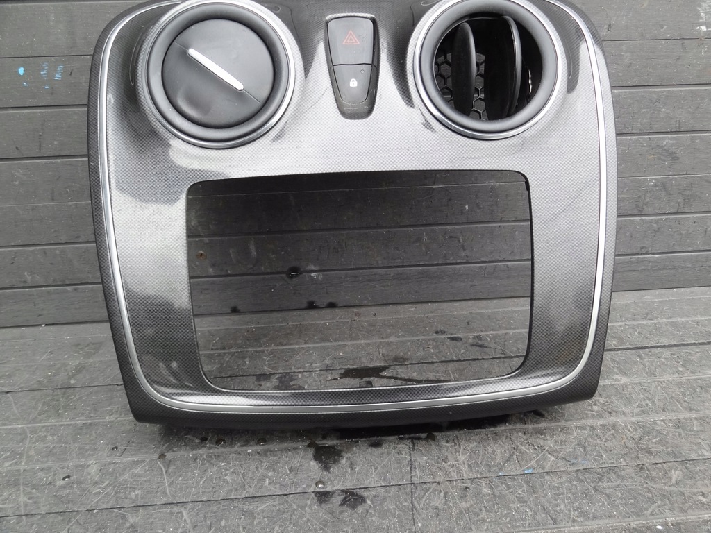 фото №3, Dacia logan ii 2018 lift рамка радио воздуховод org