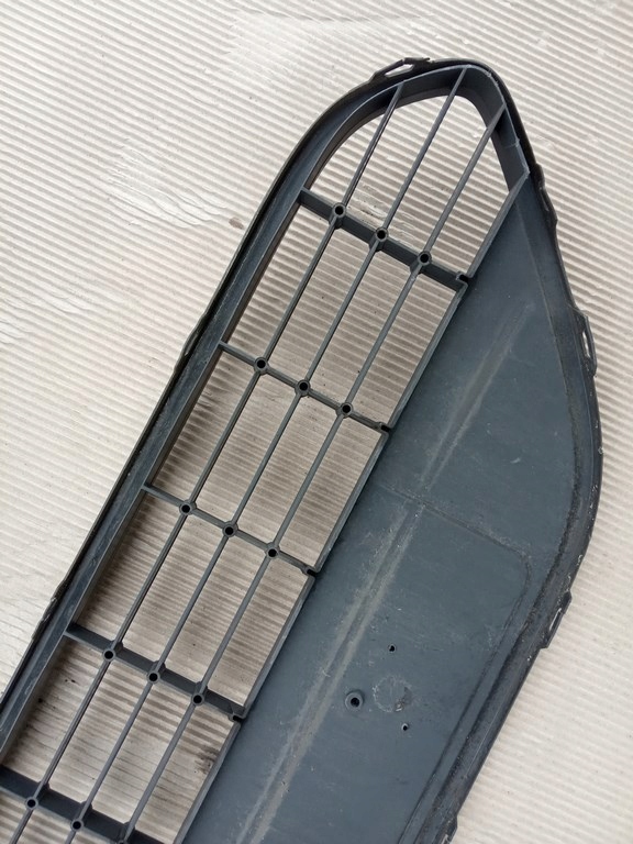 фото №12, Ford focus mk2 lift 08-10r.- решётка бампера перед