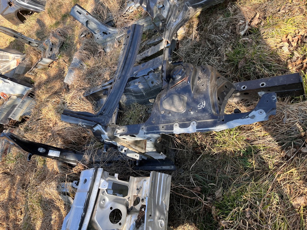 фото №1, Audi a5 8t четверть перед правая подкрылок порог