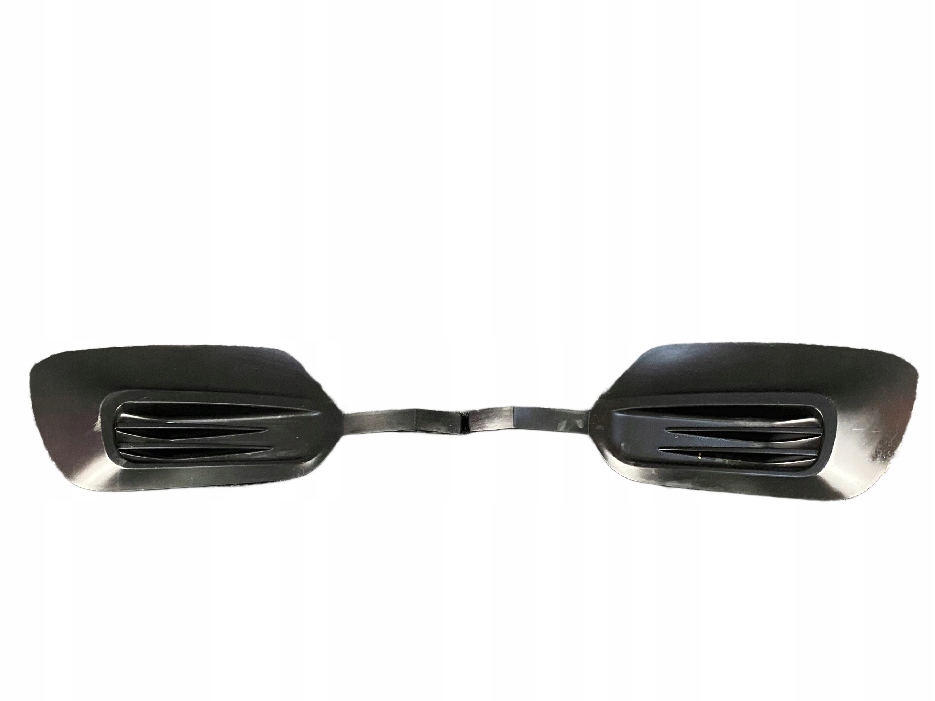 фото №1, Opel combo e 18- решётка бампера правая левая перед