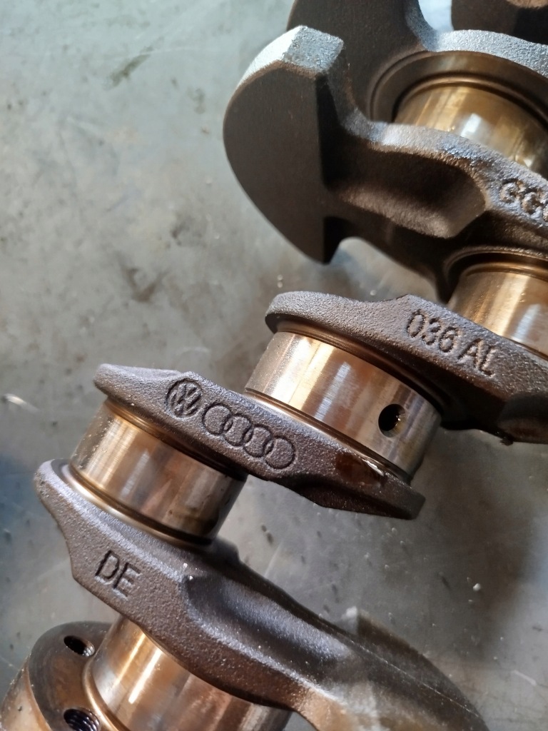 Wał коленчатый 036 al bxw в Украине