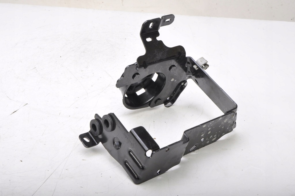 фото №1, Citroen c4 iii e-c4 кронштейн кронштейн 9826638780