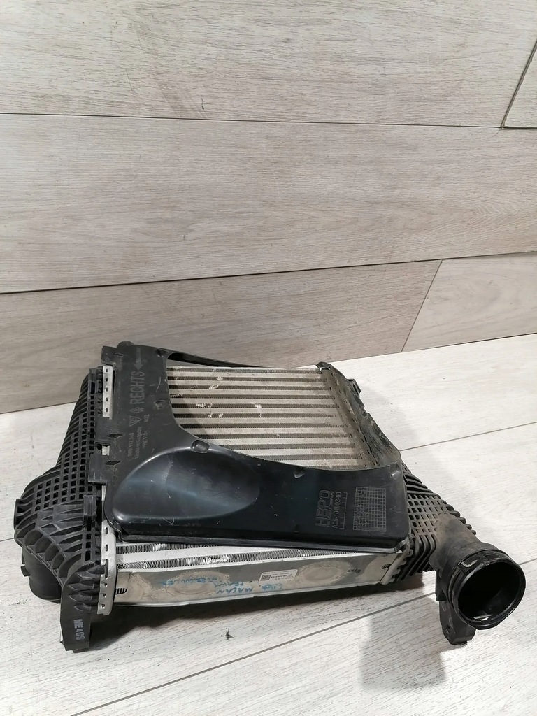 фото №8, Macan интеркулер правый 95b145804b