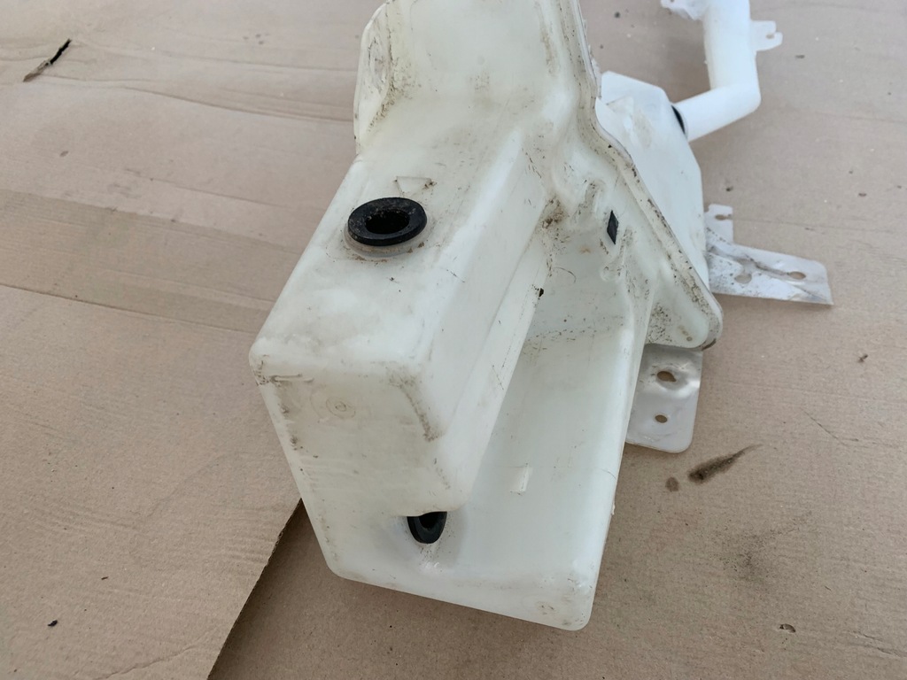 фото №11, Ford mustang mach-e 21r 75.7kwh бак жидкость омывателя оригинал