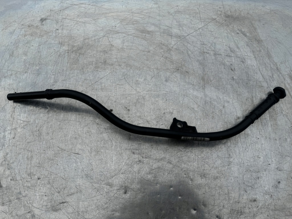 фото №1, Щуп трубка масла 8571196 bmw g11 g12 g20 g30 3.0d b57