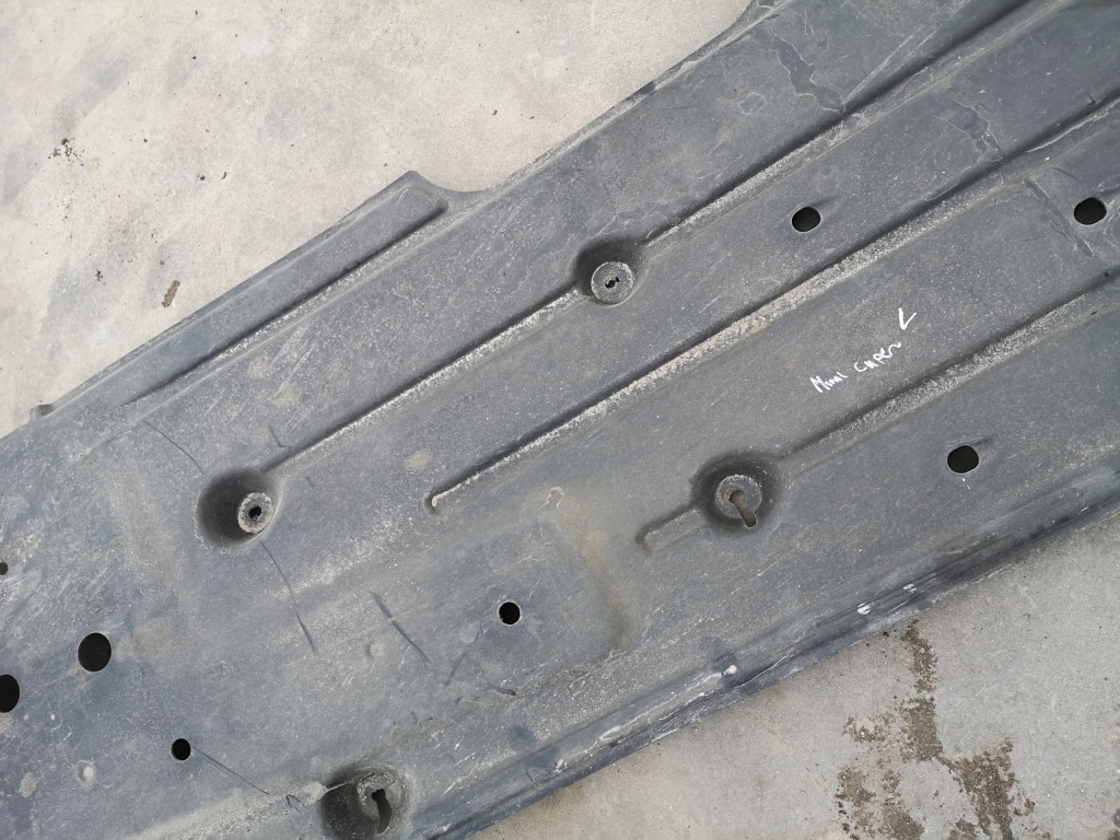 Захист плита підвіска права mini cooper 2753164 Оригінал