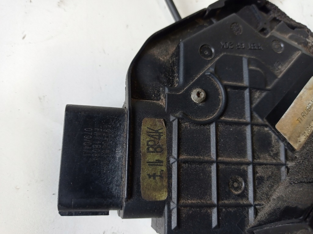 фото №6, Замок дверь левый перед mazda 3 3n6aa21813k