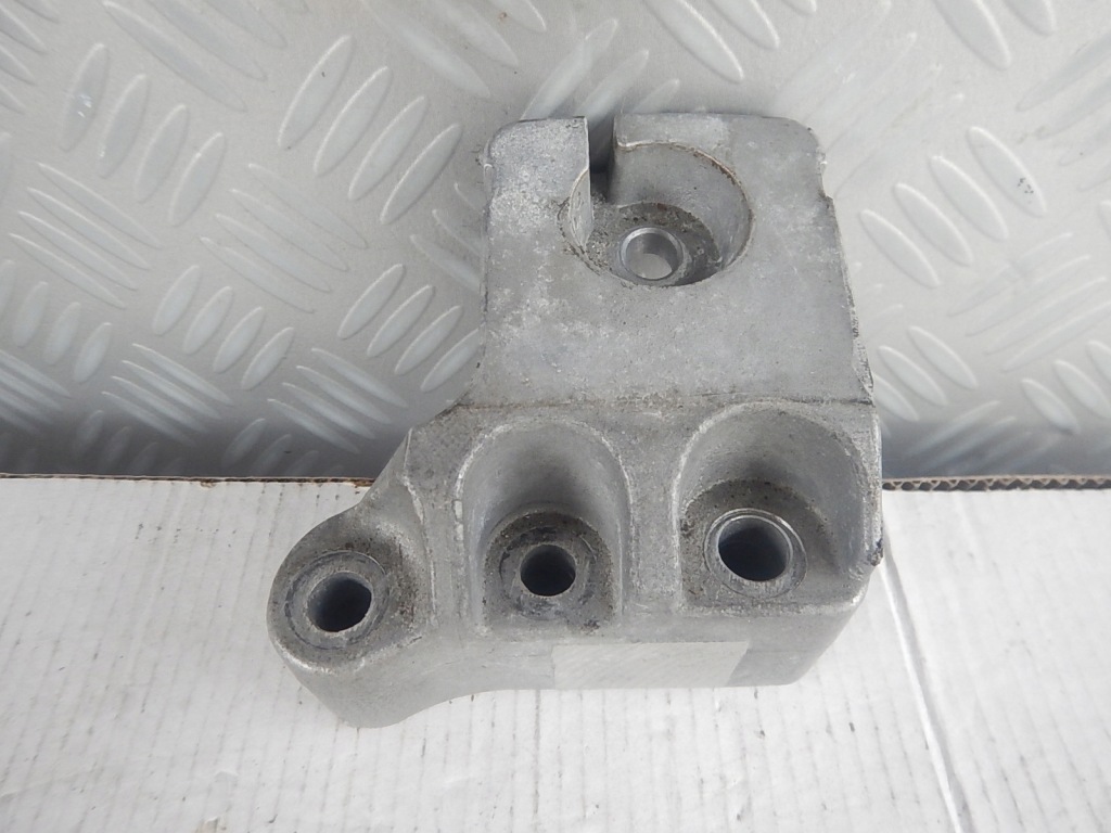 фото №1, Mitsubishi outlander iii phev кронштейн опора двигателя