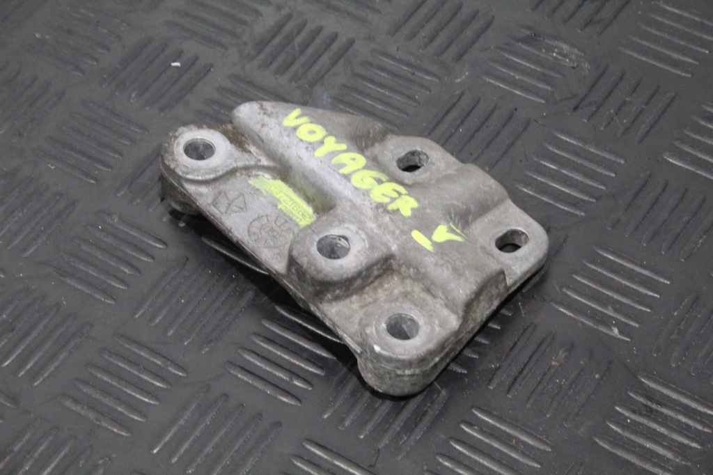 фото №1, Кронштейн кронштейн voyager v 5 04721662aa