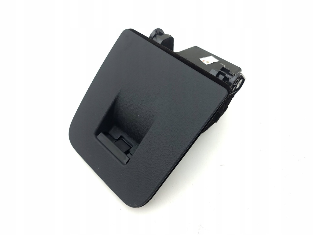 Купити Alfa romeo giulia 2019 багажник передній 015611180900