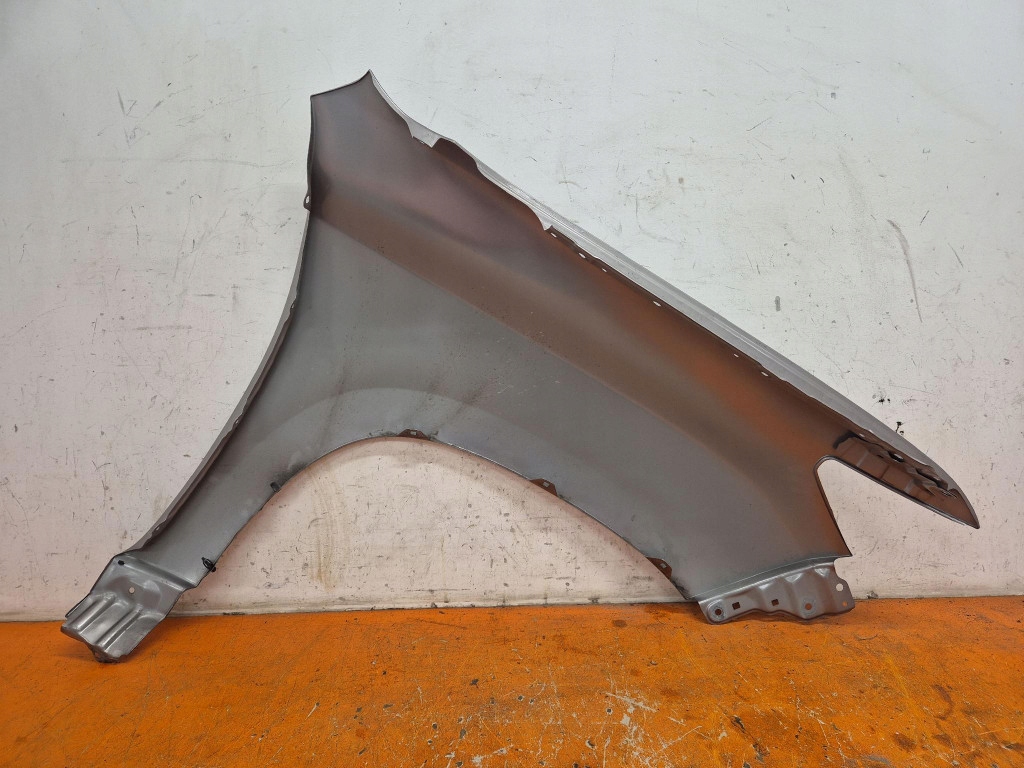 Купить Toyota landcruiser j150 рестайлинг  17-20 крыло перед левый передний