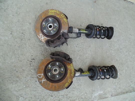 фото №1, Поворотний кулак ліва kia sorento 2010 2011 2012