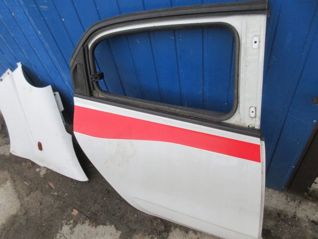 фото №1, Renault twingo iii 2015 r. дверь правый задняя правое