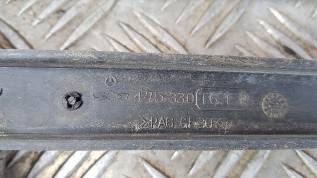 фото №8, Mercedes w220 напрямна бампера задня лівий правий