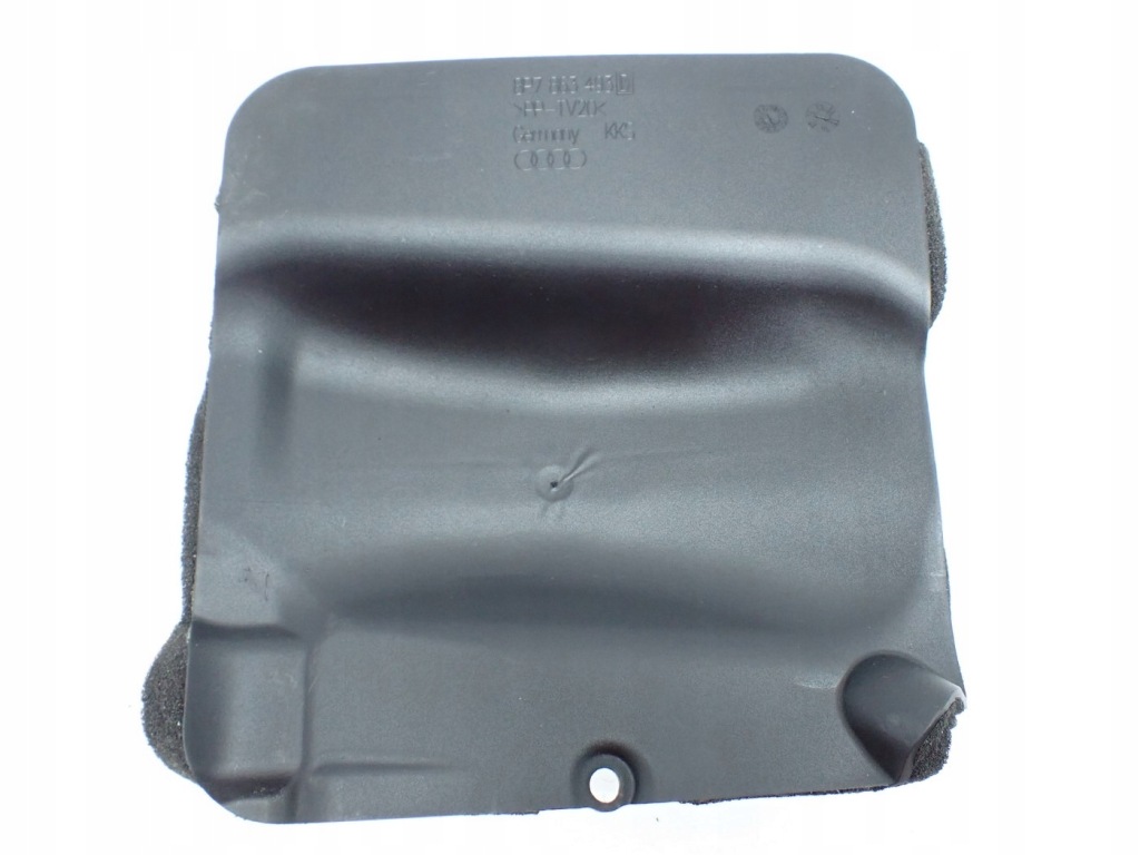 Купити Пластик накладка заглушка багажника 8p7863493d кабріолет  vw golf vi 15r