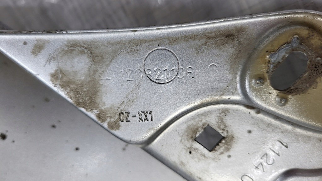 фото №9, Крыло правый передний skoda octavia ii lift 08-13