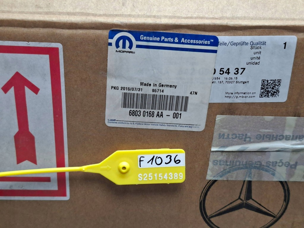 Колектор впускний  jeep grand cherokee wk wh 07- 68030168aa Київ