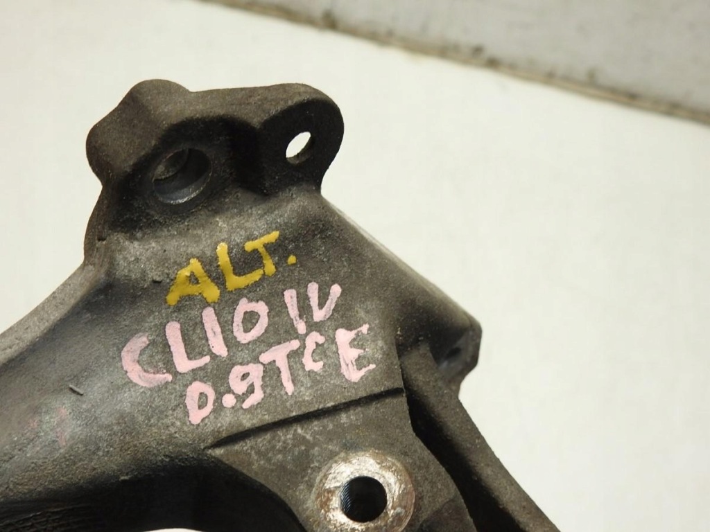 фото №2, Кронштейн основание генератора renault clio iv 0,9 tce 117108063r