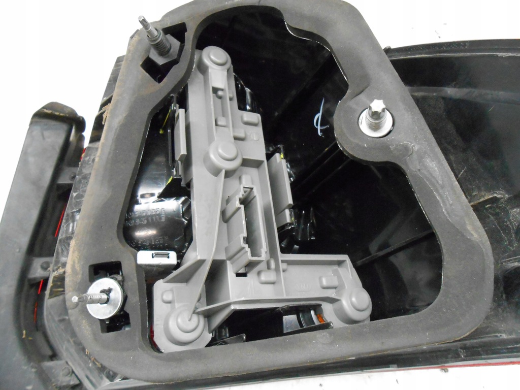 фото №9, Golf vi variant kobmi лампа задня ліва 1k9945095g 1k9945111d