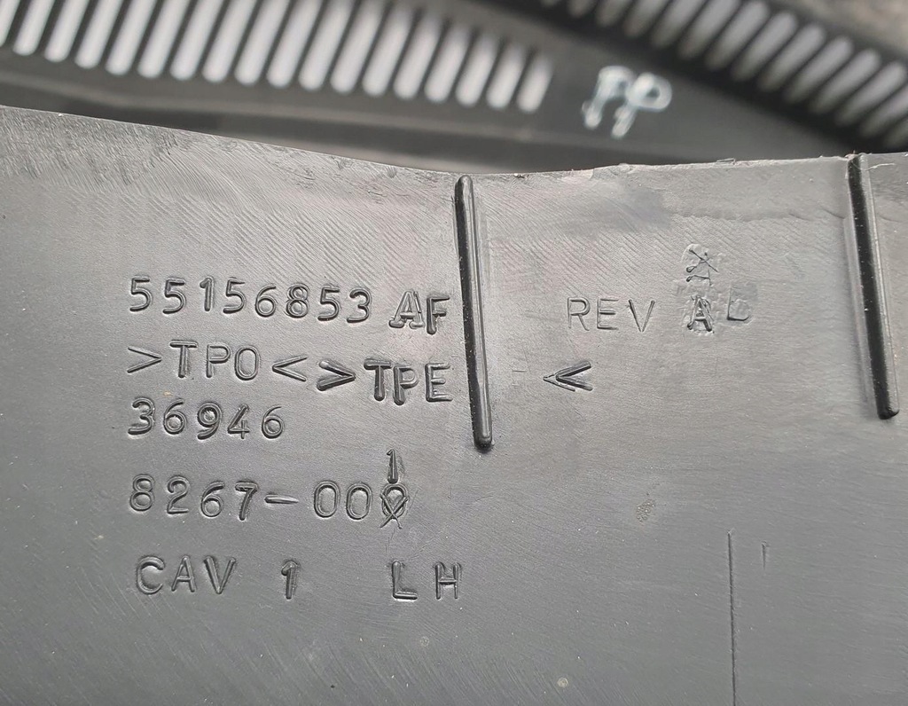 фото №5, Жабо перед jeep cherokee iii wh europa