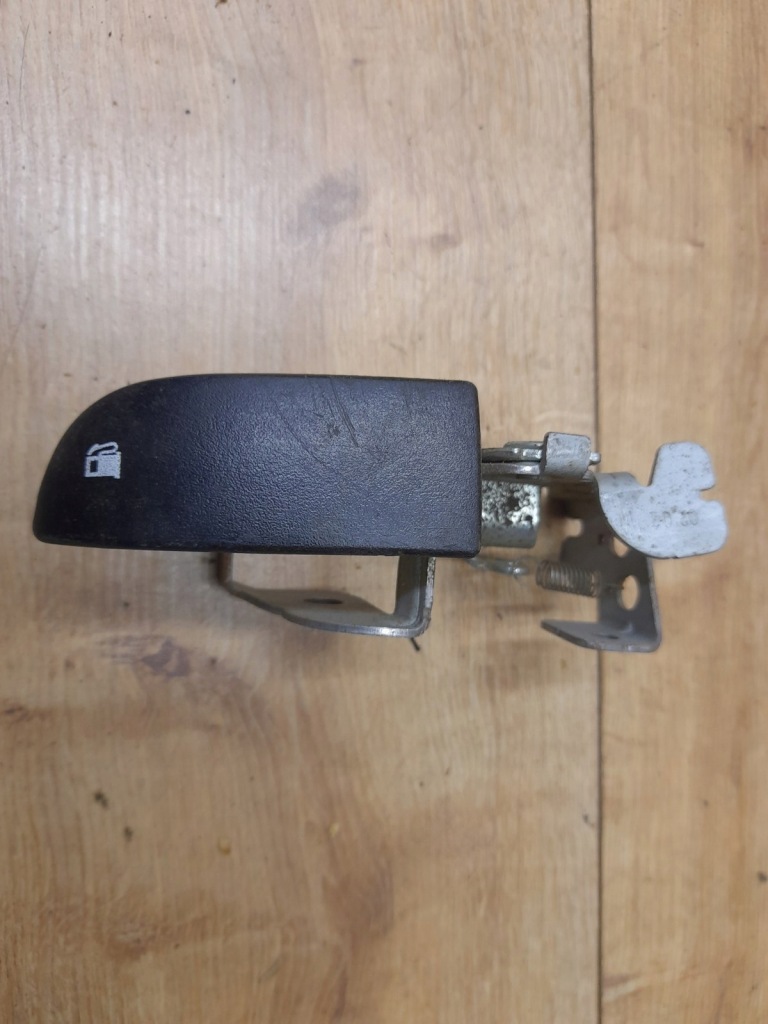 Купить Ручка крышка заливной топлива mazda 5 premacy