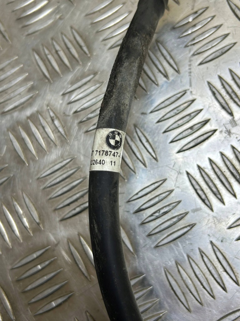Патрубок / шланг розпилювача лампи передньої bmw 5 f10 f11 2011 7178747 в Україні