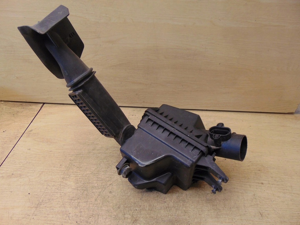 фото №6, Корпус фильтра воздуха opel ampera 1.4 22898733