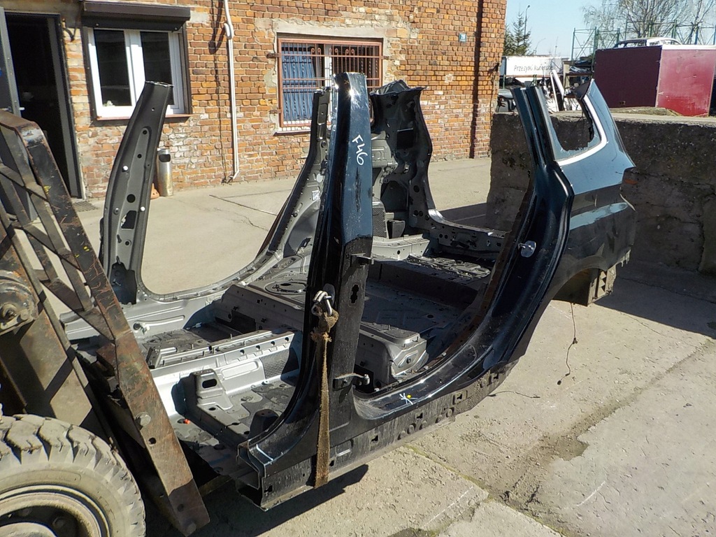 фото №2, Bmw 2 f46 четверть левая