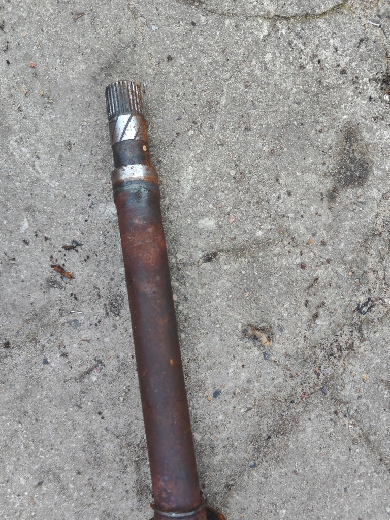 фото №4, Dacia duster 2010 1,5 dci приводной вал правая 8200930509