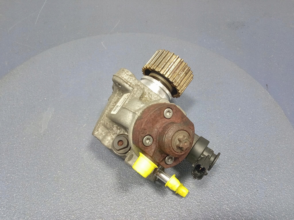 Opel insignia b 2.0 cdti 170km насос впрыскная wysokiego давления 55494494 с Разборки