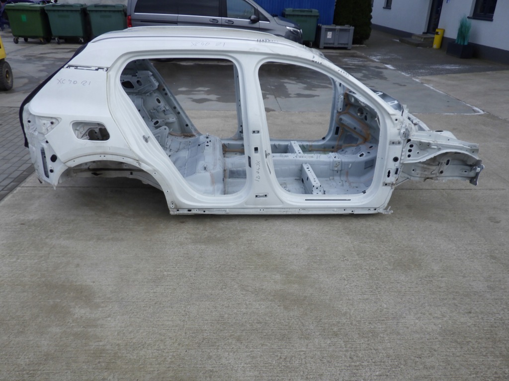 фото №1, Volvo xc40 2021 2022 чверть правий задня задній крила