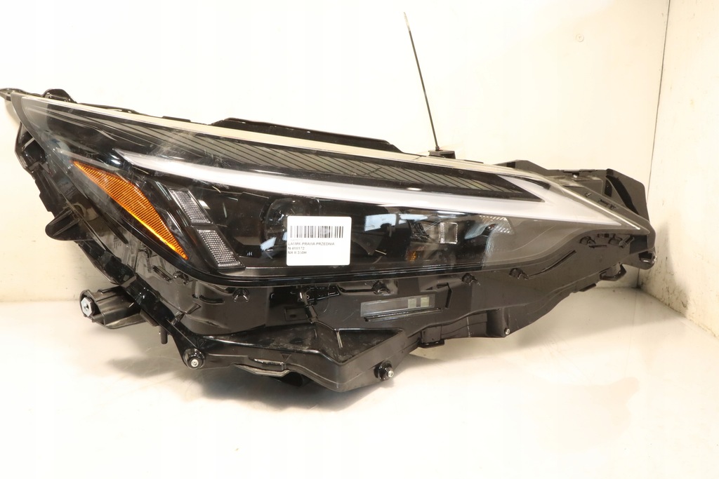 фото №1, Лампа права передня lexus nx ii