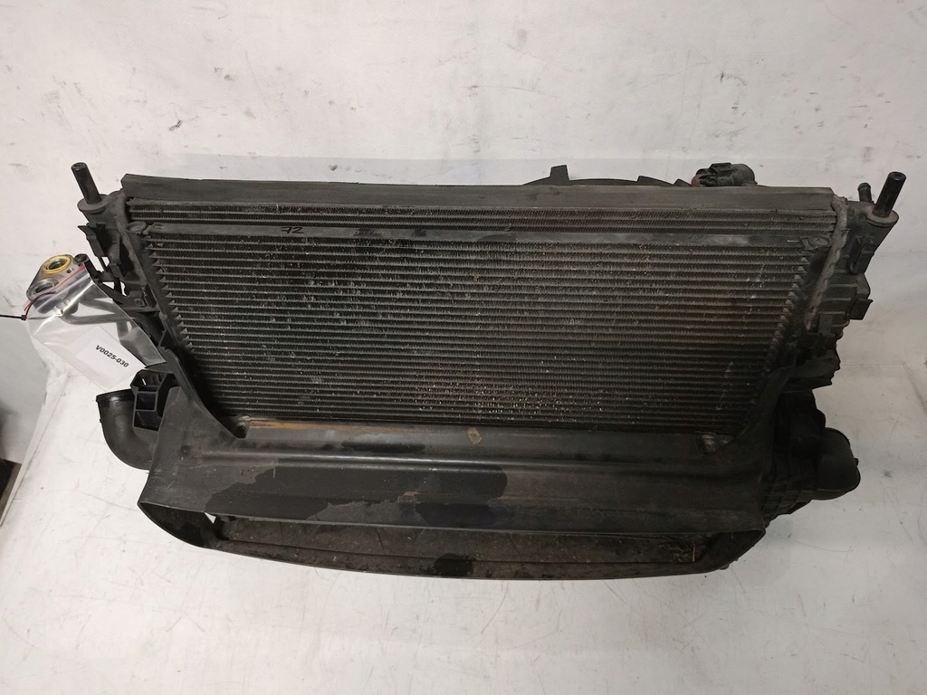 фото №11, Комплект радиатор вентиляторы 2,0 дизель volvo v50