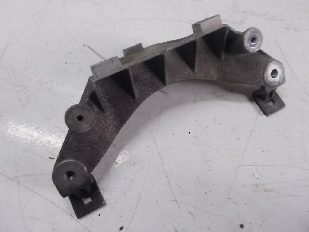 фото №1, Bmw x5 e70 3.0d кронштейн кронштейн кронштейн 7137238